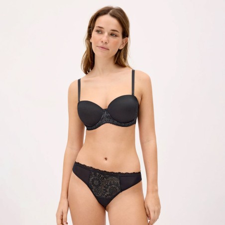 Tanga de Encaje Ysabel Mora Romantic con transparencias